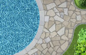 hormigon impreso en piscinas en sevilla